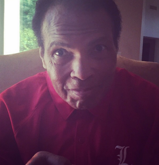 Illustration for article titled Muhammad Ali Posts 1st SelfieĀ